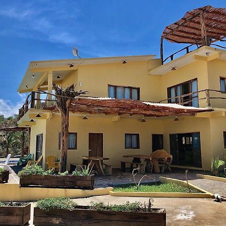 Casa Obe Hotel Yolina Exterior photo